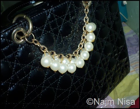 Bags in Black Gift