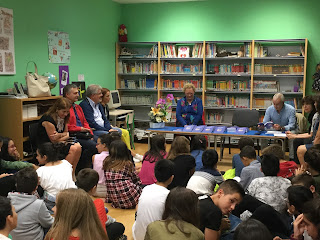 Presentación del libro de relatos de los estudiantes del colegio El pilar