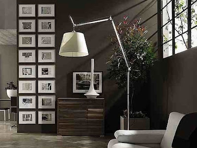 parede com quadros decorativos