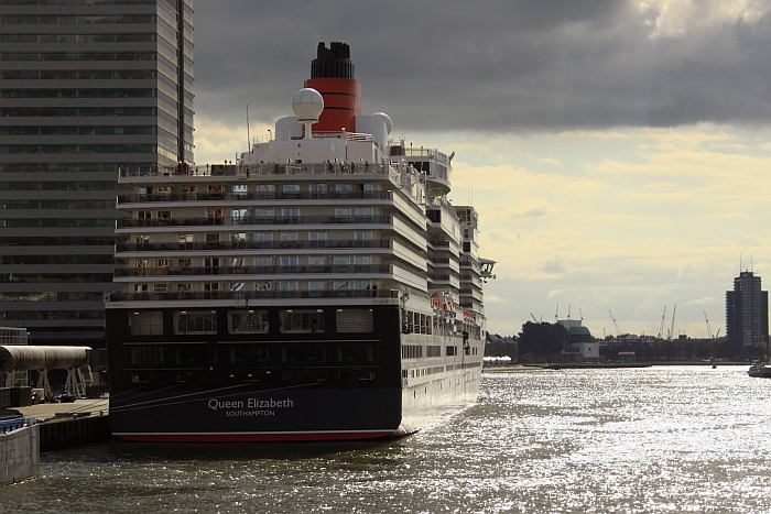 Cunard Lines - Queen Elizabeth