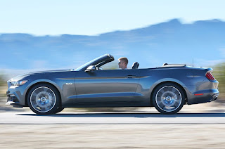 2015 Ford Mustang Convertible