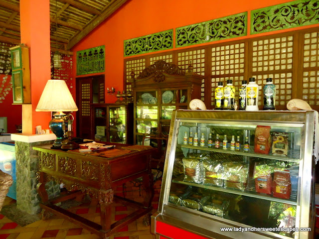 antique table at Rafael's Farm Leyte