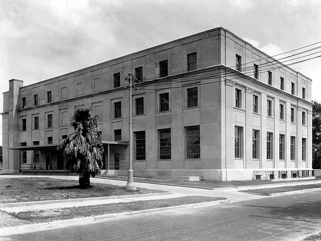 Baton Rouge, LA: Old Post Office and U.S. Courthouse rear, 1933