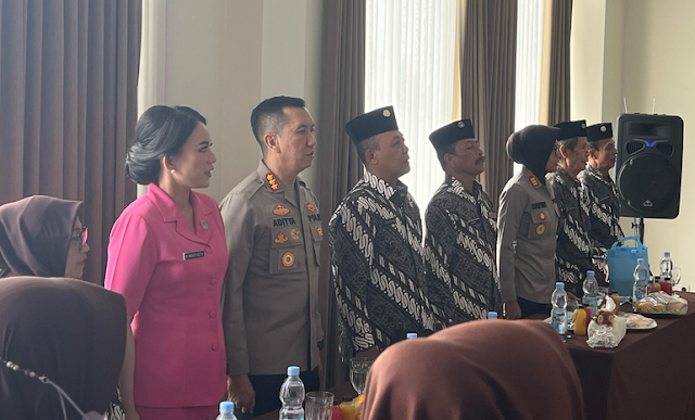 Peringatan HUT Ke-26 PP Polri: Kapolsek Ngampilan Hadir dalam Syukuran Penuh Kekeluargaan