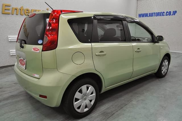 2007 Nissan Note Green for Kenya to Mombasa - Ref No.19509A8N5