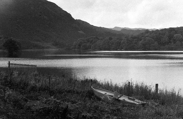 Rowing boat next to Redial Water