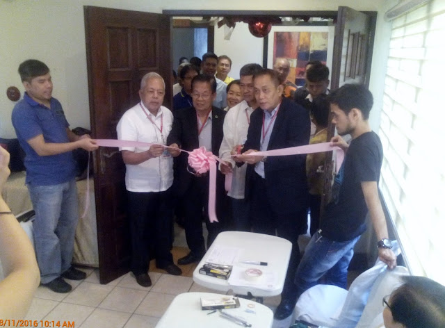 Ceremonial ribbon cutting of our guest speaker ENGR. JOSE D. GESTUVEO JR., City Engineer of Davao City