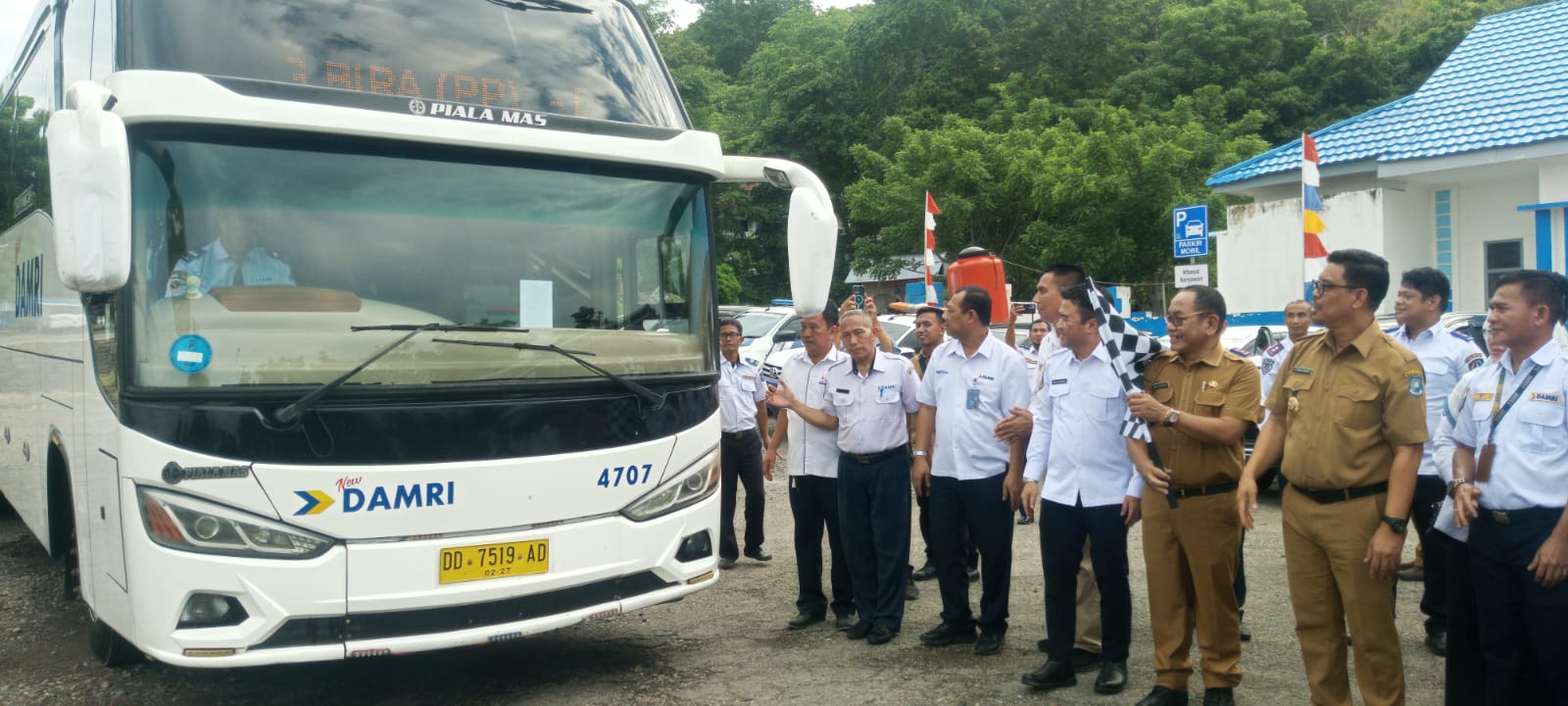 Bus Damri Kini Hadir Layani Trayek Bandara Sultan Hasanuddin
