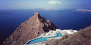 Discreet design hotels Santorini Grace makes it possible to the original . (grace santorini hotel by architects divercity mplusm )