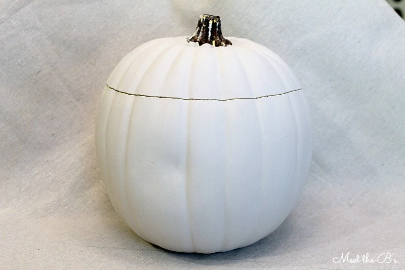 Fake pumpkin craft ideas- pumpkin treat jar!