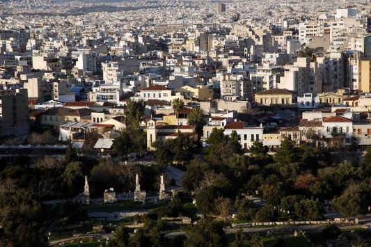  ΞΕΦΤΙΛΑ : Χαρίζονται άδειες παραμονής σε αλλοδαπούς που αγοράζουν ακίνητα.. σε εξευτελιστικές τιμές ...