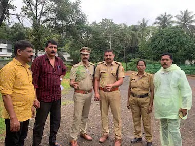 കടങ്ങോട് കുടുംബാരോഗ്യ കേന്ദ്രത്തിന് സമീപം കഞ്ചാവ് ചെടികൾ കണ്ടെത്തി  