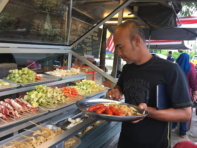 Din Rojak Tonggek Permatang Pauh, Rojak Tonggek Permatang Pauh. rojak tonggek