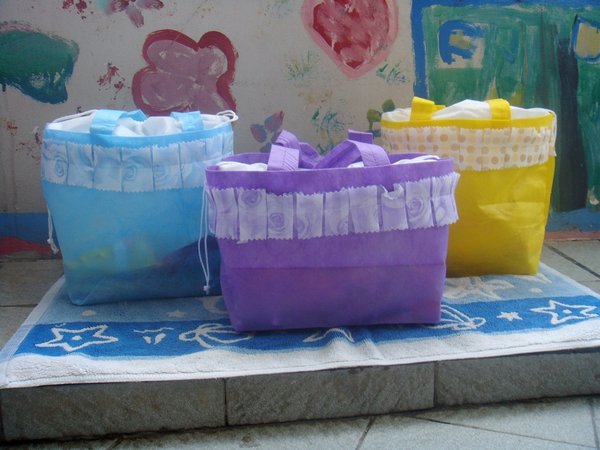Tas Rimpel M Ungu-Kuning-Biru