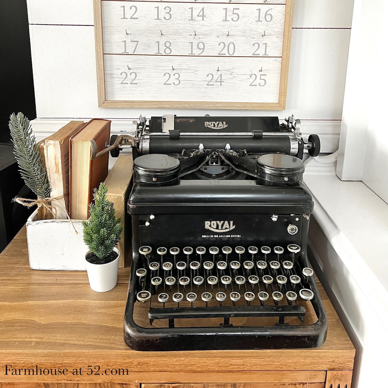 Collecting the Vintage Typewriter - American Farmhouse Style