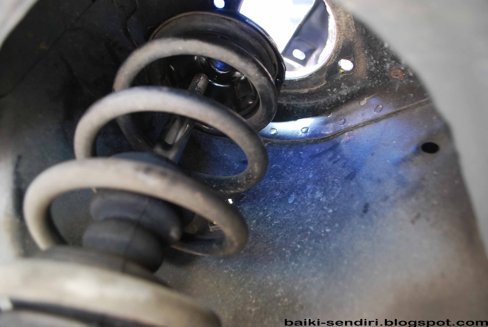 DIY: Fix On Your Own: Replacing Myvi Absorber Top Mounting