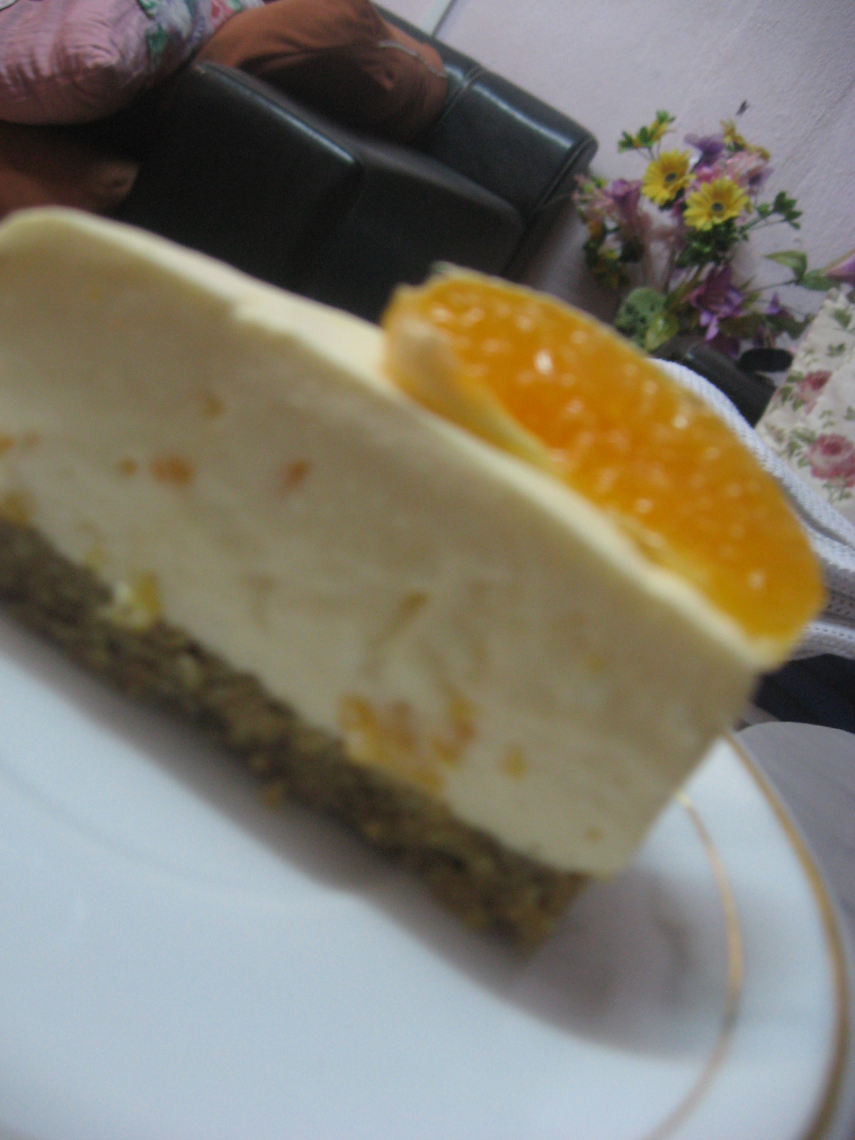©OM.GEE!: CHILLED MANDARIN ORANGE CHEESECAKE