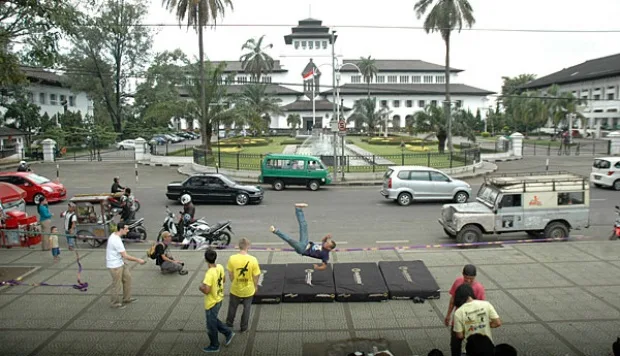 Ngabuburit di Gedung Sate, Bandung