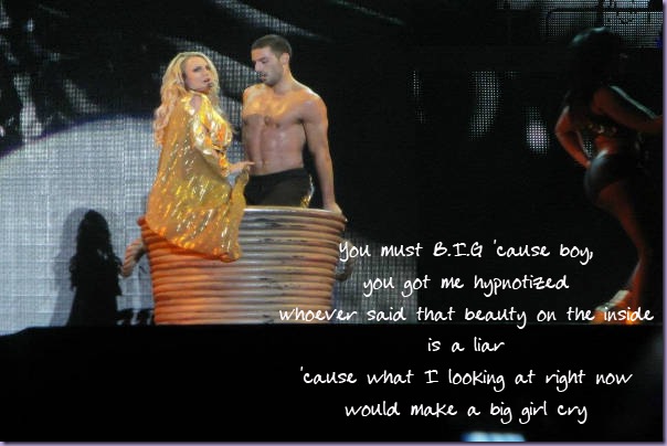 Britney-Spears-Adrien-Galo-Dancer-Femme-Fatale-Tour-Boys
