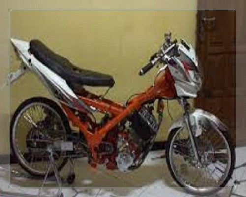 Foto modifikasi satria fu 150 velg jari jari injeksi 