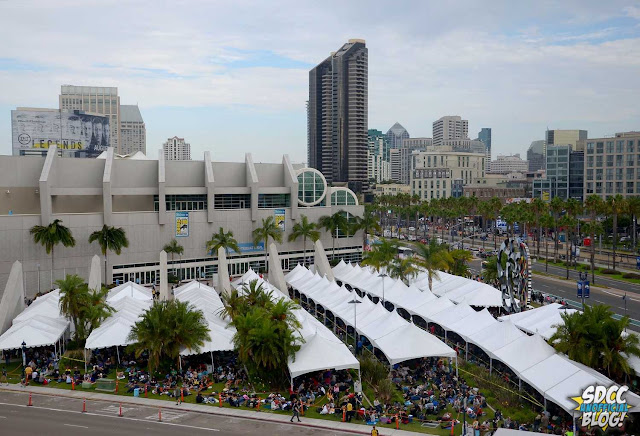 Comic Con Hall H Line (photo from SDCC Unofficial Blog)
