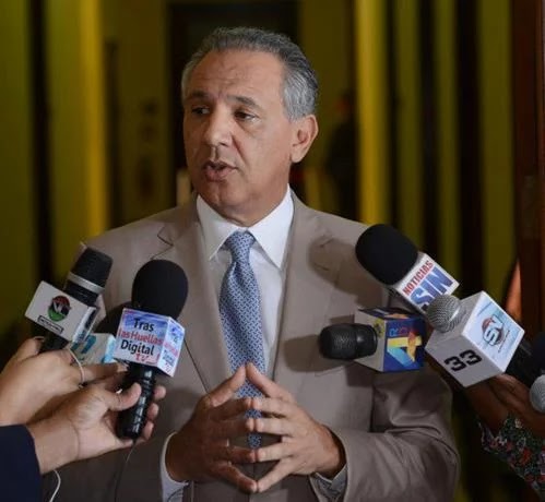 Peralta dice que Danilo contaría con apoyo “extraordinario” del pueblo sí decidiera repostularse