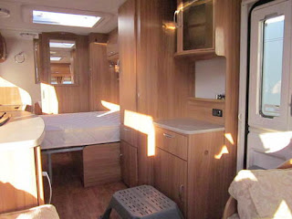 Lunar Clubman SI 4 berth caravan