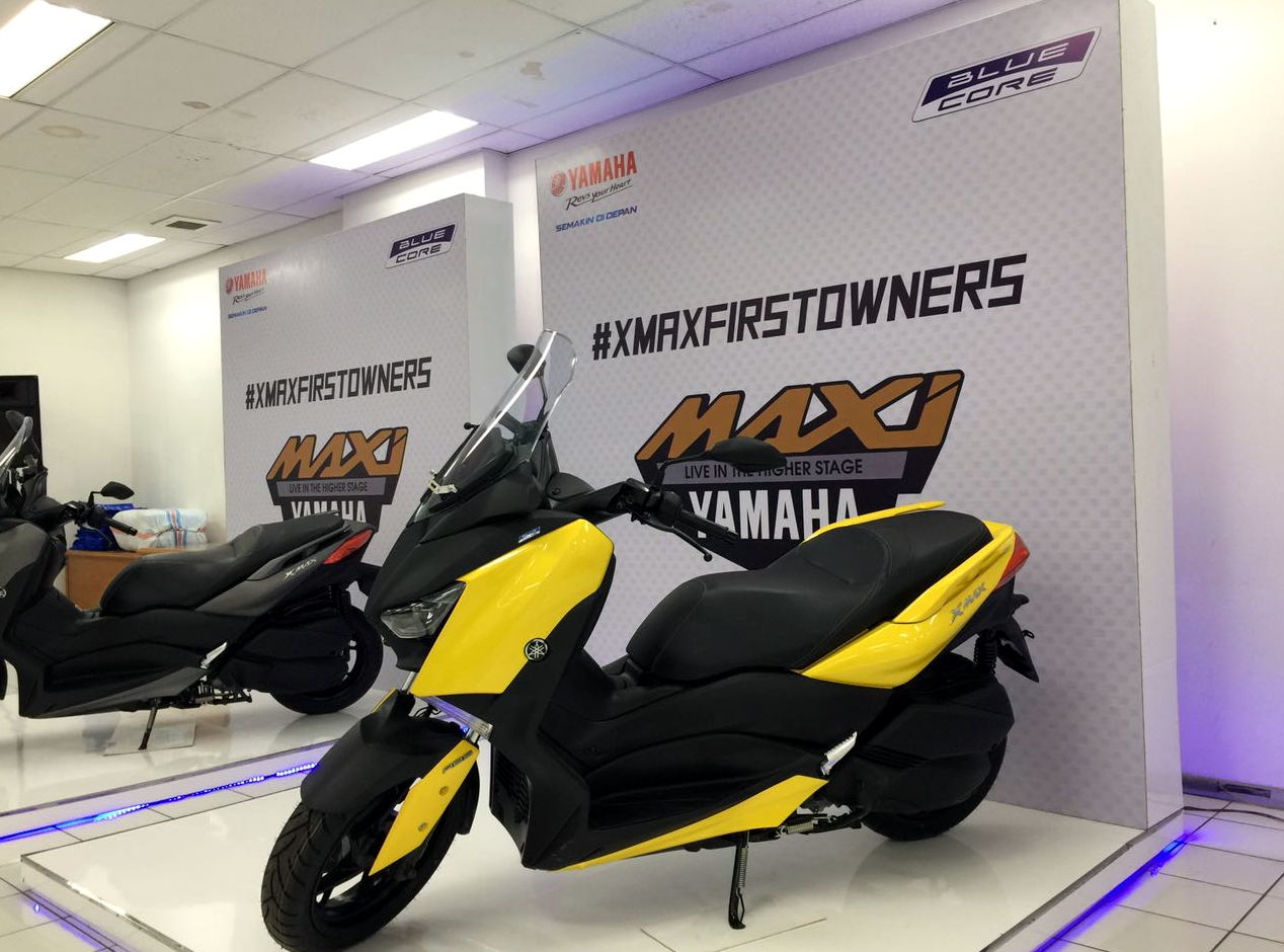 Empat Warna Baru Yamaha Xmax 250 Sekilasrodaduacom Otomotif