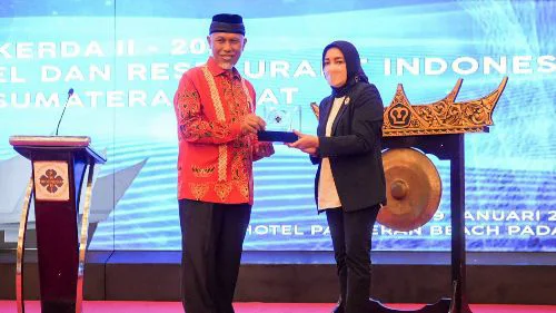 Gubernur Mahyeldi Ajak Pelaku Industri Pariwisata Kolaborasi Membangkitkan Parawisata Sumbar