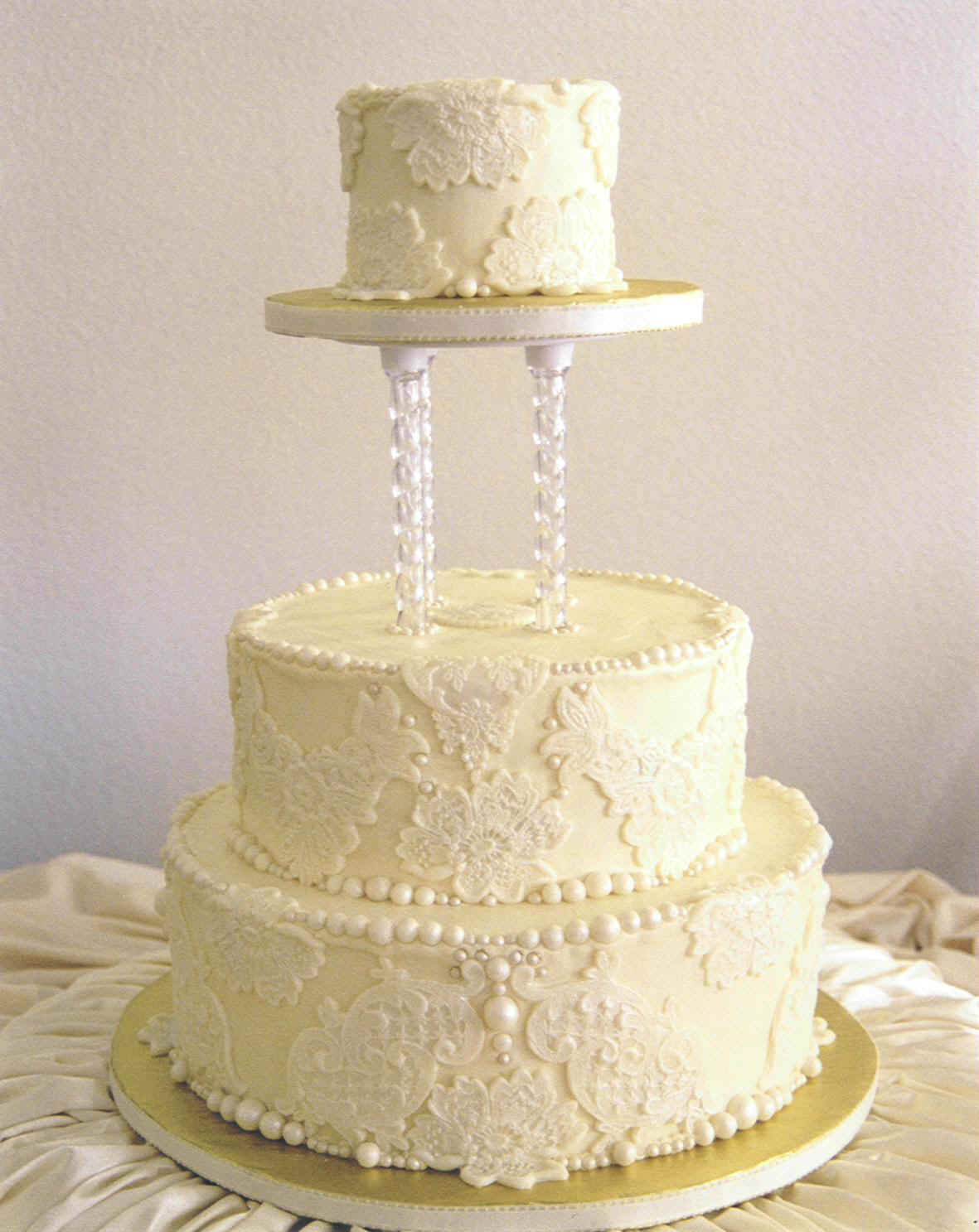  vintage theme choose Lace Wedding Cake Designs / Wedding Cake Designs