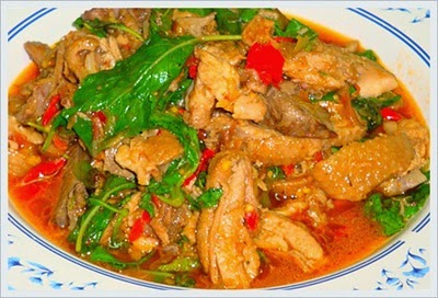 เป็ดพะโล้ผัดกะเพรา