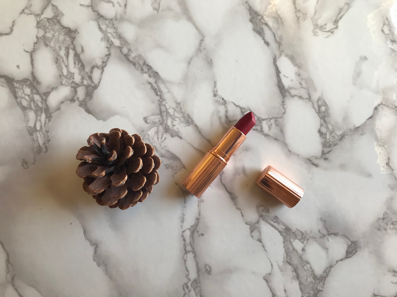 Charlotte tilbury red carpet red review and swatches
