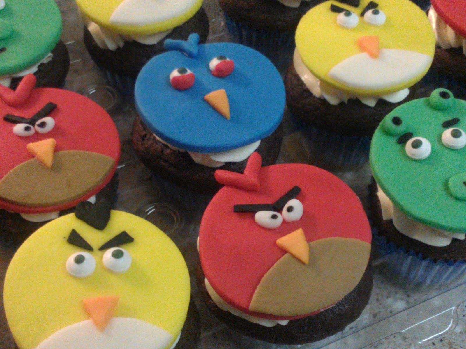 Angry Birds Cupcake