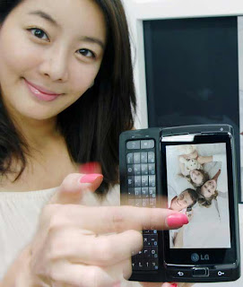 LG Optimus 7 Review  The smartphone with new feature in 2011