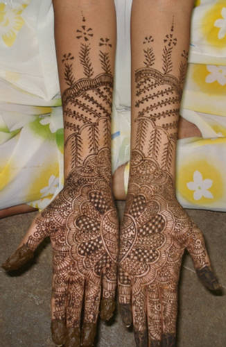 7. Bridal Mehndi Design For Hands