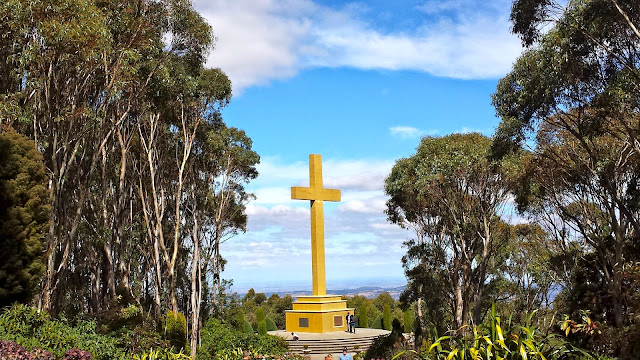 Memorial Cross, Mt Macedon