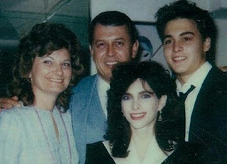 Lori Anne Allison with her ex-husband Johnny Depp & their friends