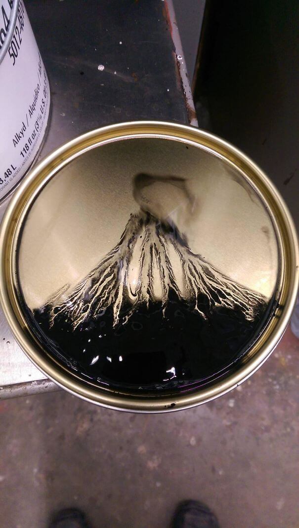 20 Pictures Prove That 'Accidental' Art Can Be Astonishing - Volcanic Explosion On A Lid