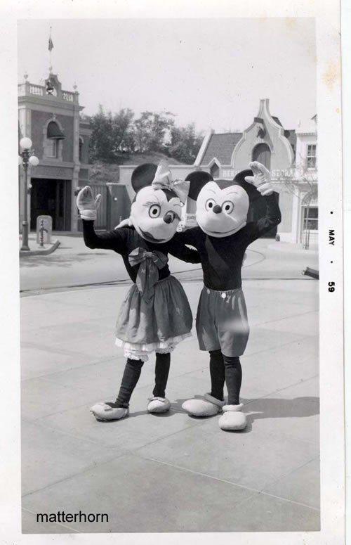 1959年のミッキーマウスとミニーマウス