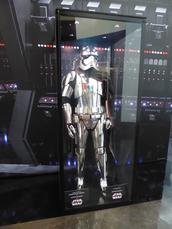 Star Wars Last Jedi Captain Phasma costume