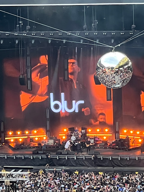 blur wembley stadium 2023,blur concert review,blur live london,blur live review,blur wembley review,blur wembley stadium 9 july,damon albarn news,blur review,