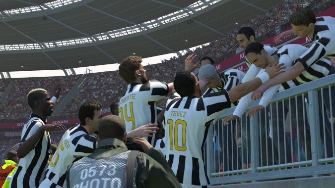 Gameplay PES 2015 Demo: Real Madrid X Barcelona by Eurogamer