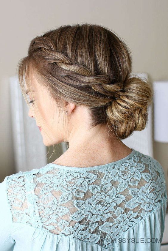 Romantic Hairstyle to Try This Fall
