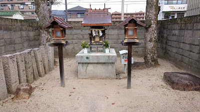 櫟本神社(堺市美原区)