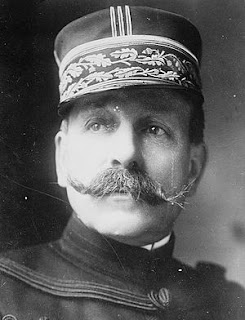 général gouverneur paris