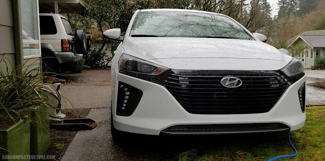 2018 Hyundai Ioniq Plug-In Hybrid charging