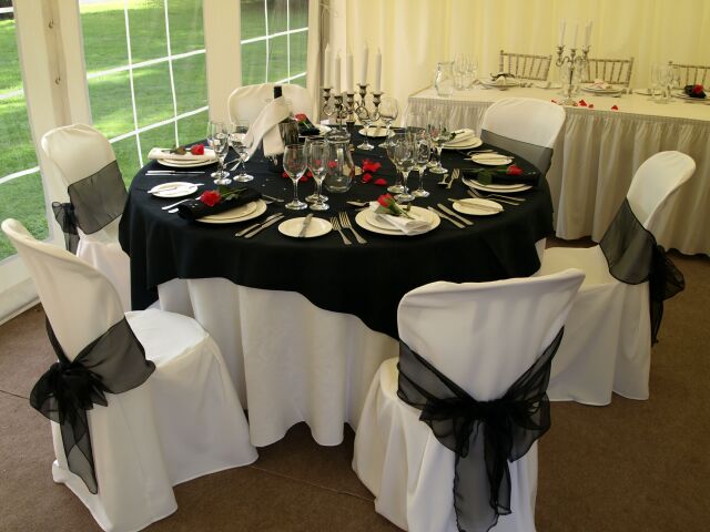 yellow and gray wedding tablecloths