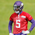 NFL Vikings Player Teddy Bridgewater's leg snapped, made fellow rough & tough Vikings players vomit upon seeing the injury 