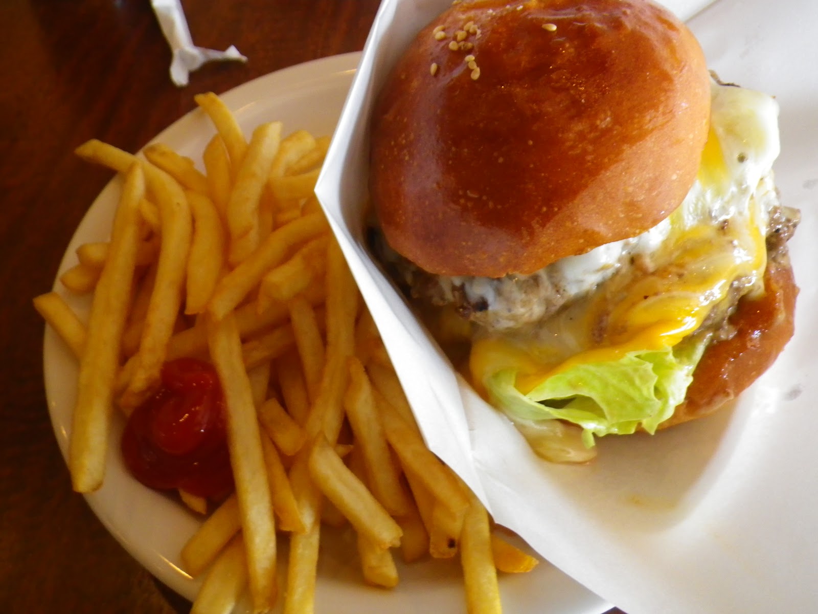 そらすの喰歴２ ｗチーズバーガー コーヒーシェイク パスタイム 洋光台