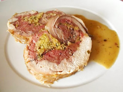 coniglio in porchetta ricetta del coniglio farcito con salumi e cotto arrosto